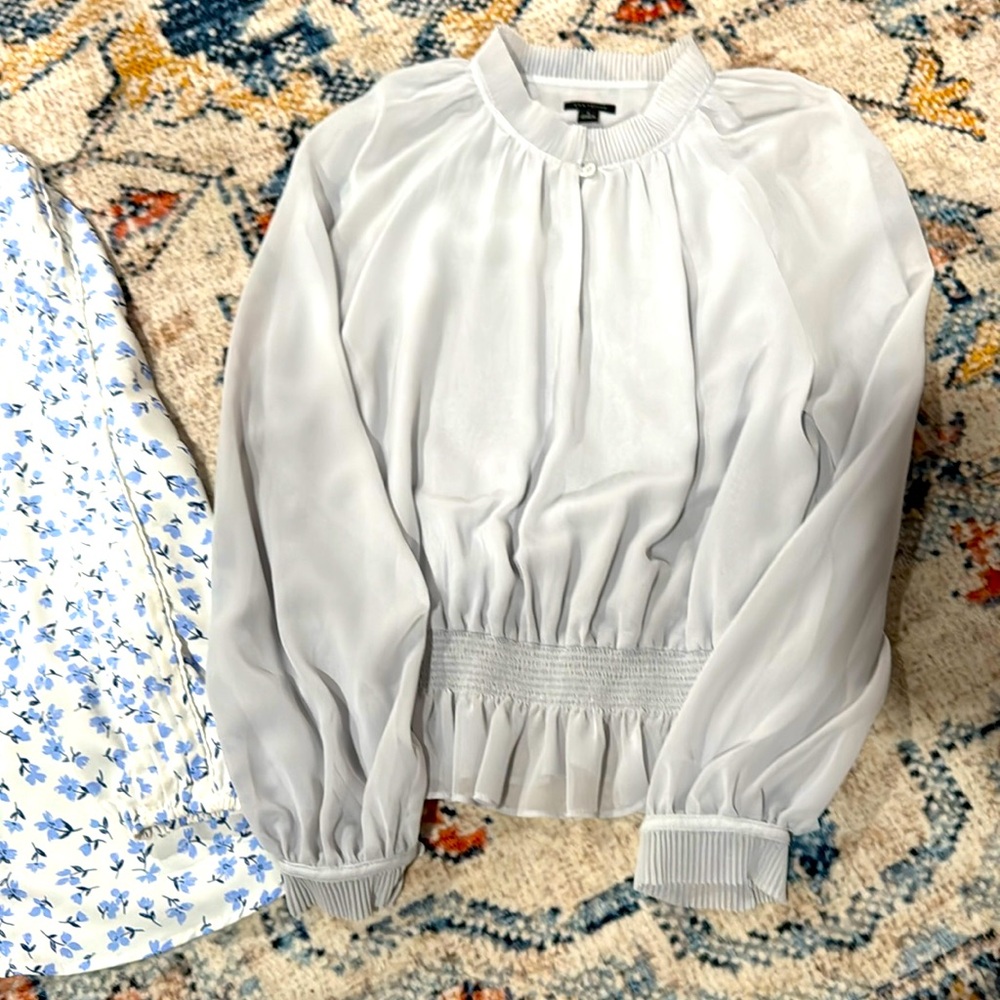 Ann Taylor medium blouses like new